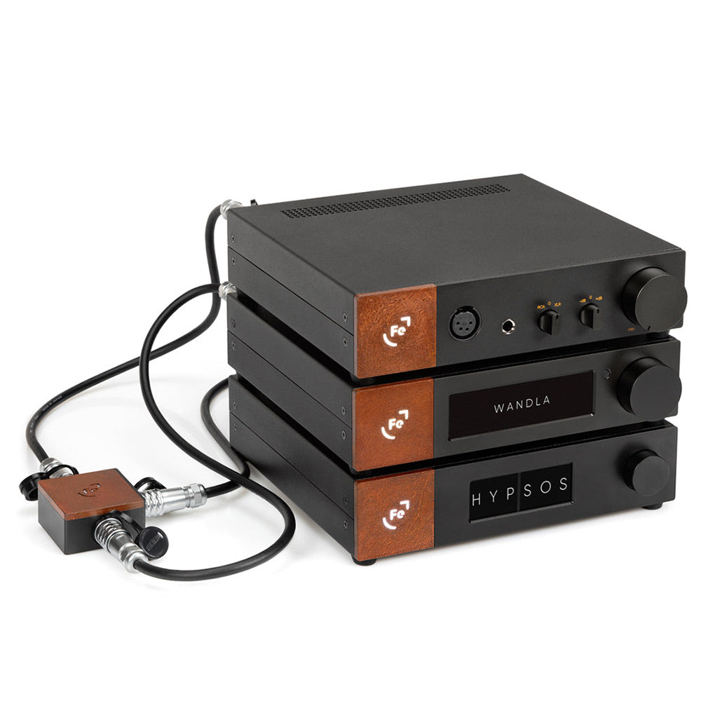 Ferrum WANDLA DAC/Pre-Amp stacked with Ferrum HypsoS and connected cables on white background