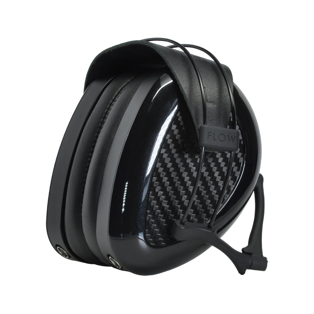 Dan Clark Audio AEON 2 Noire closed-back headphones with black metallic finish and carbon fiber ear cups on white background